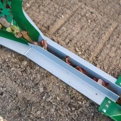 Johnny's Paperpot Transplanter -Plant Care Shop 06220 03 jss paperpot transplanter