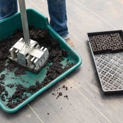 Stand-up 35 Soil Blocker -Plant Care Shop 07465 02 standup35soilblock
