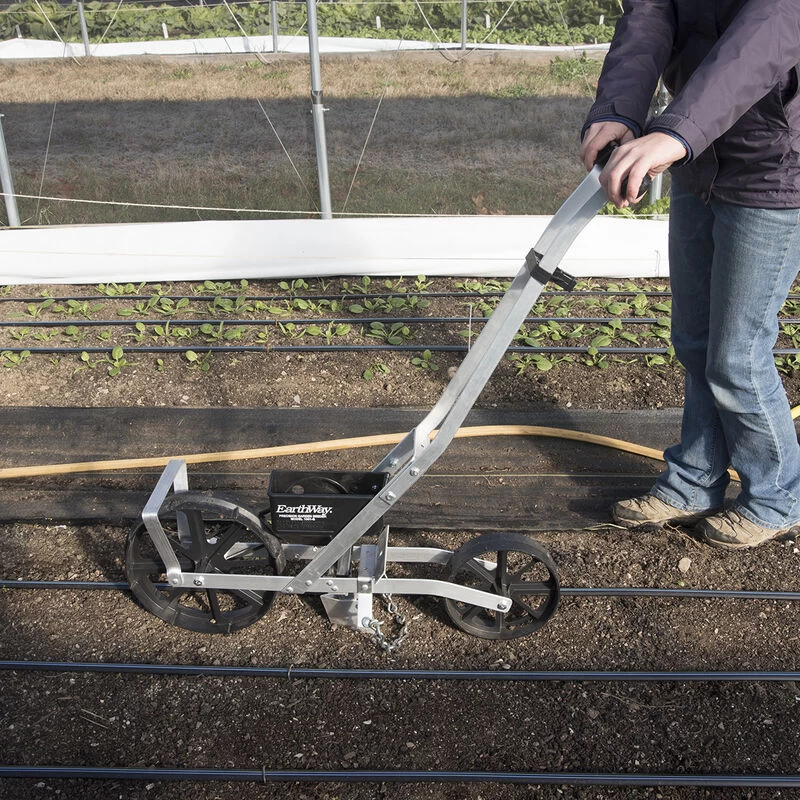 EarthWay® Seeder 3 EarthWay® Seeder