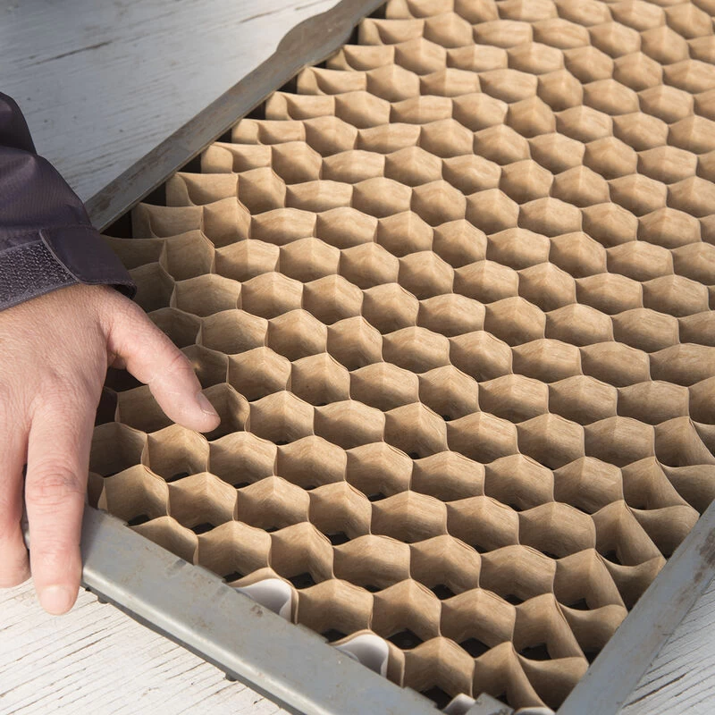 Paper Chain Pots – 2" Spacing, 150 Count 4 Paper Chain Pots – 2" Spacing, 150 Count - Image 2