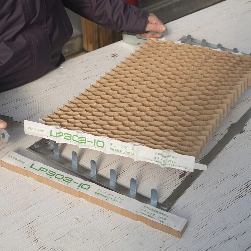 Paper Chain Pots – 4" Spacing, 10 Count 3 Paper Chain Pots – 4" Spacing, 10 Count