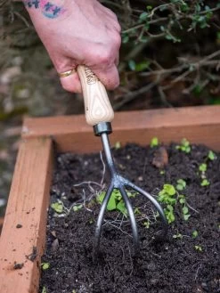 Featured Products 8 Gardener's Lifetime Cultivator
