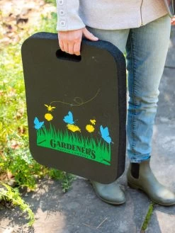 Comfort Kneeler, 2" 8 Comfort Kneeler, 2" -Plant Care Shop 8610302 0185 tif